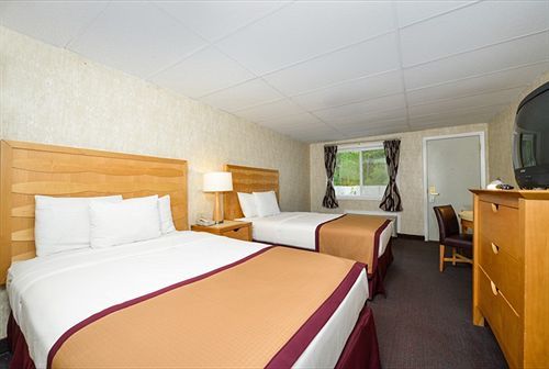 Howard Johnson By Wyndham West Yarmouth Cape Cod Extérieur photo